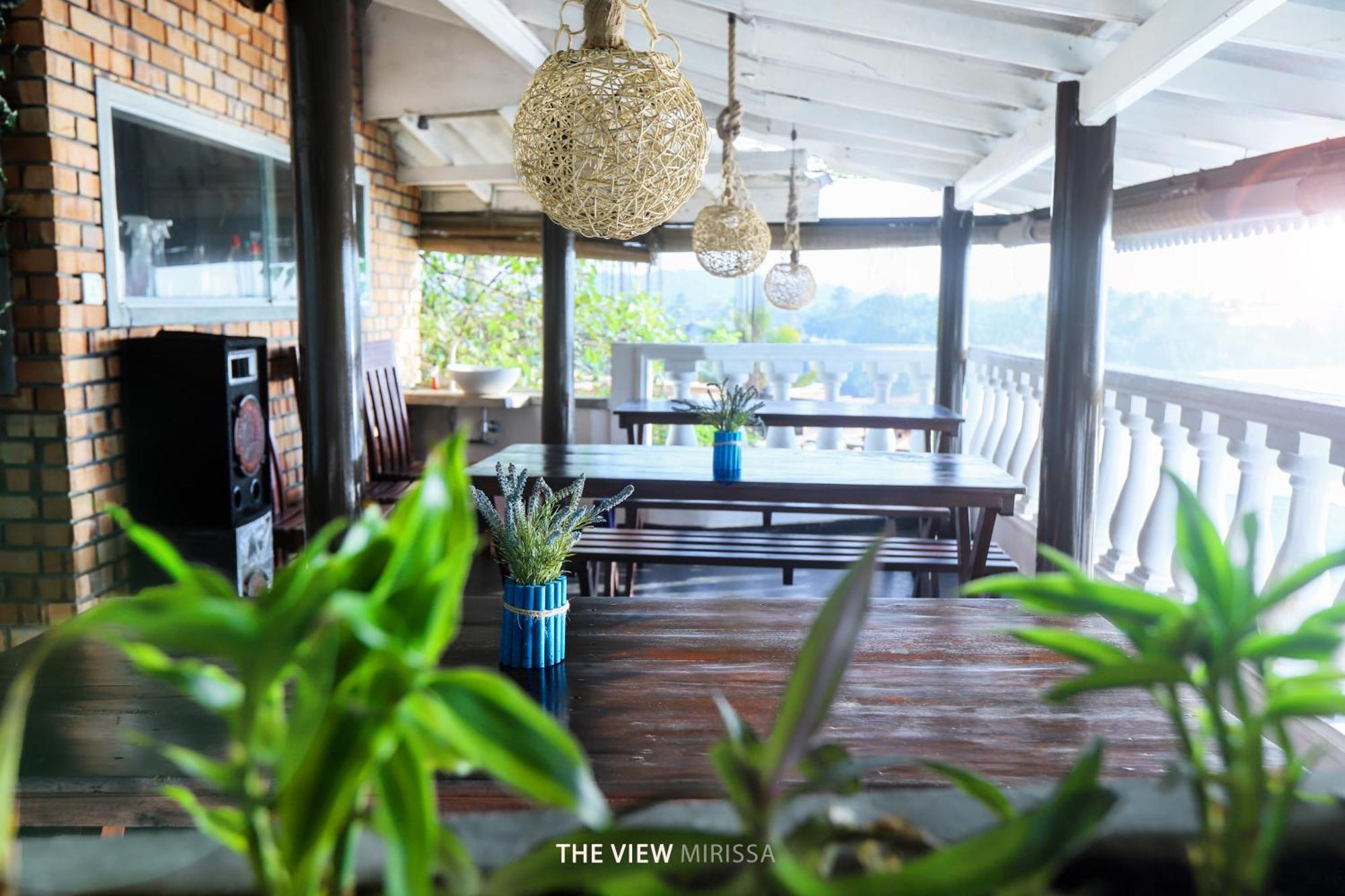 The View Mirissa Hostel Exterior photo